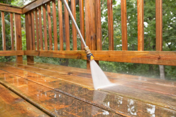 Best Rust Removal  in Colfax, WI